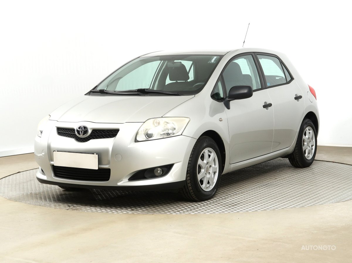 Toyota Auris, 2009 - pohled č. 3