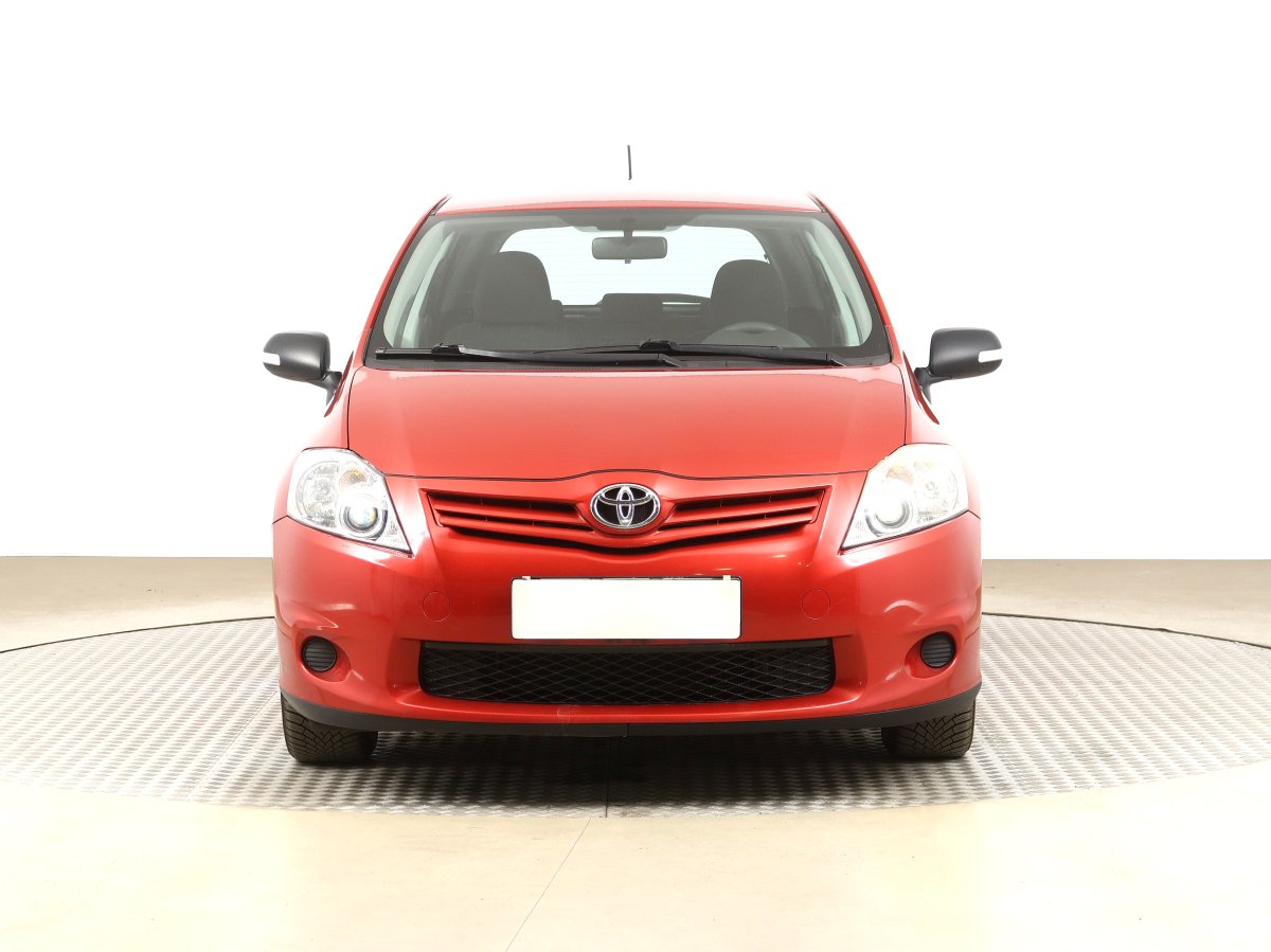 Toyota Auris, 2012 - pohled č. 2