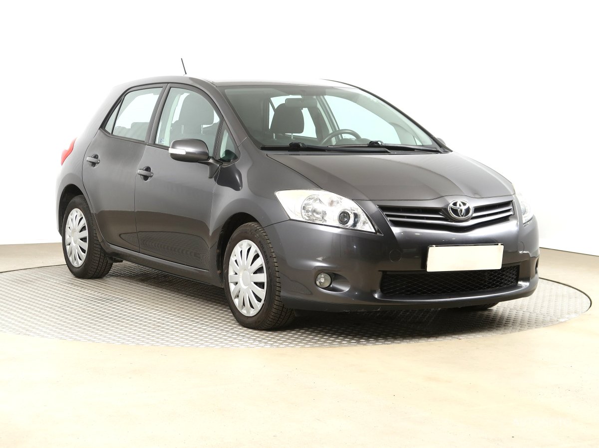 Toyota Auris, 2010 - celkový pohled