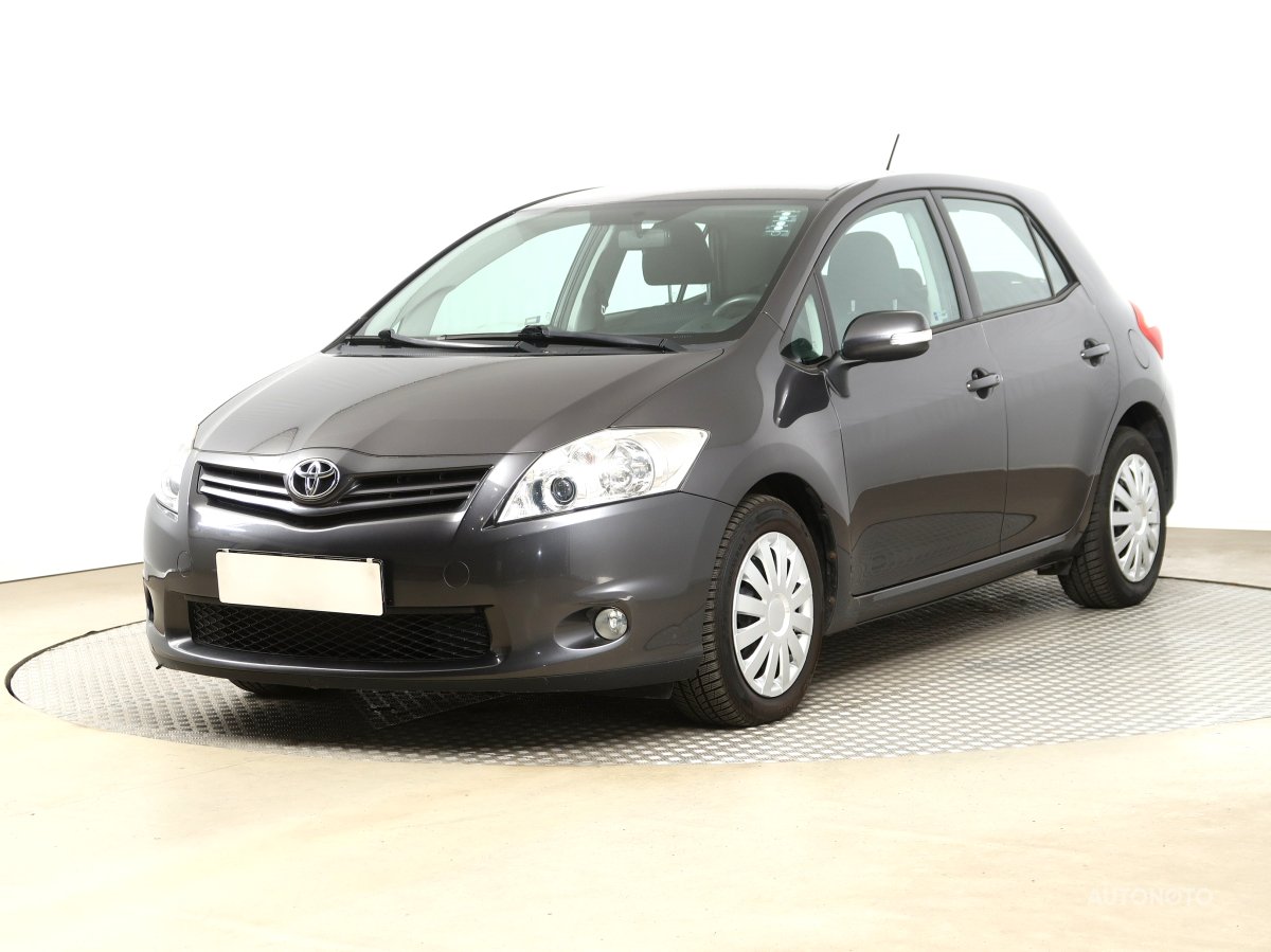 Toyota Auris, 2010 - pohled č. 3