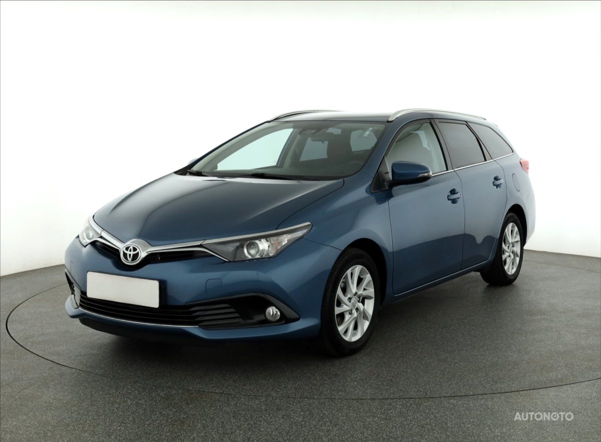 Toyota Auris, 2019 - pohled č. 3