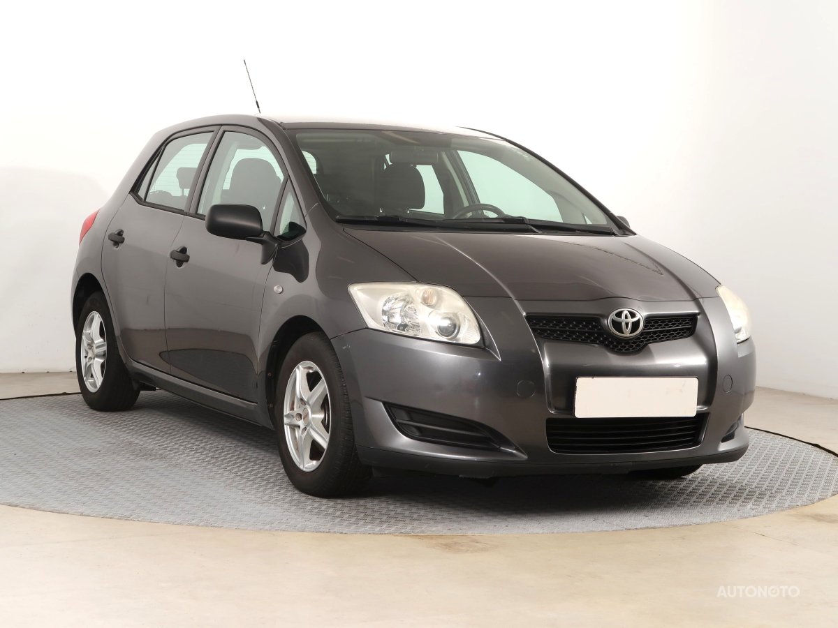 Toyota Auris, 2009 - celkový pohled