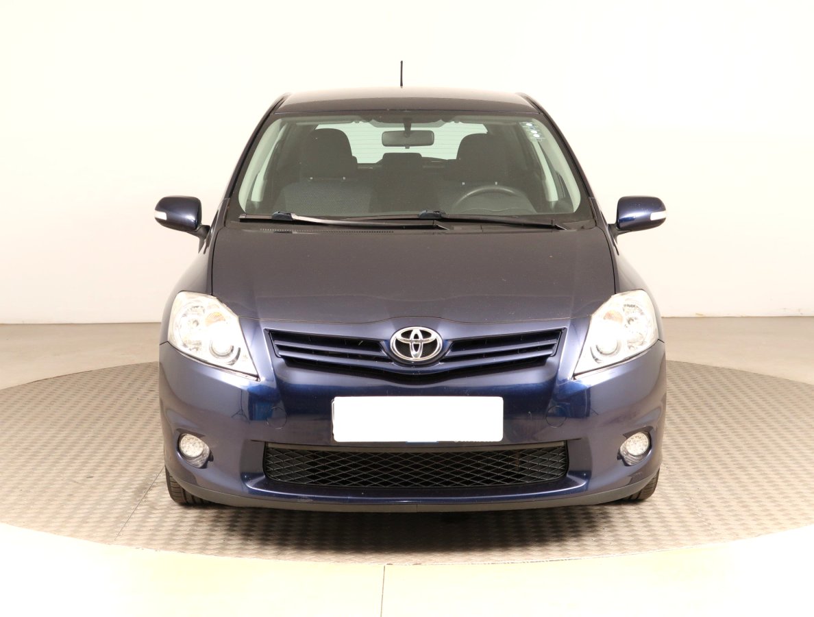 Toyota Auris, 2012 - pohled č. 2