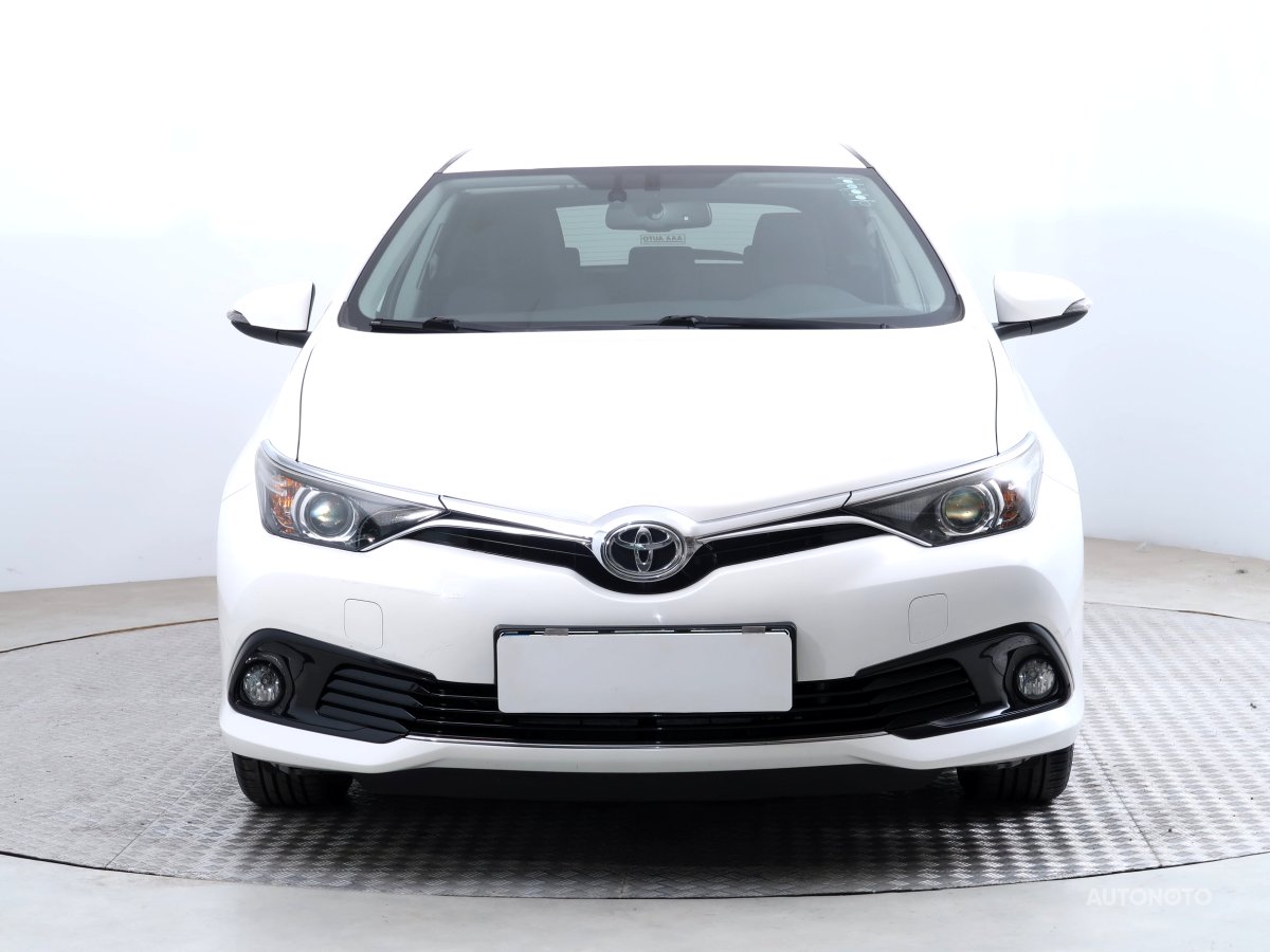 Toyota Auris, 2017 - pohled č. 2