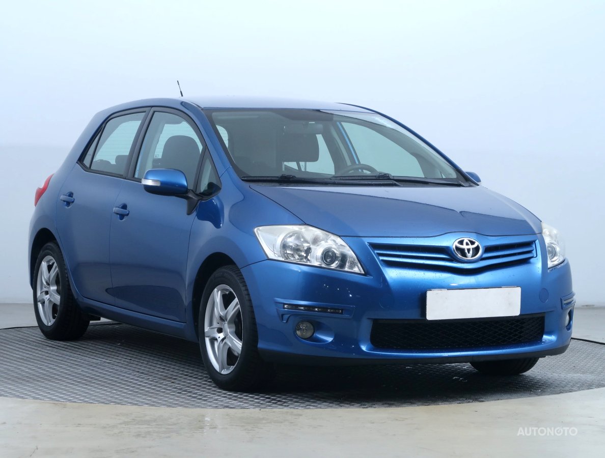 Toyota Auris, 2011 - celkový pohled