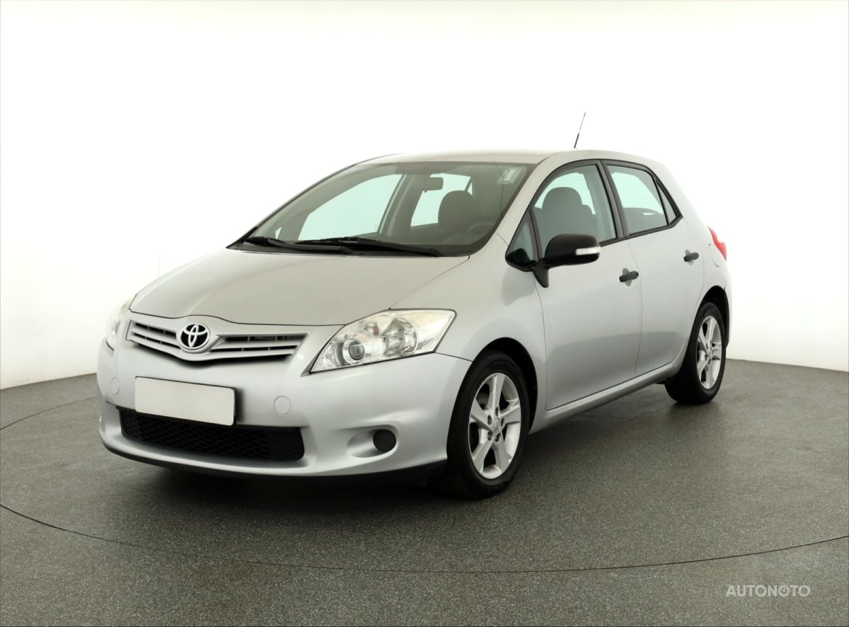 Toyota Auris, 2012 - pohled č. 3