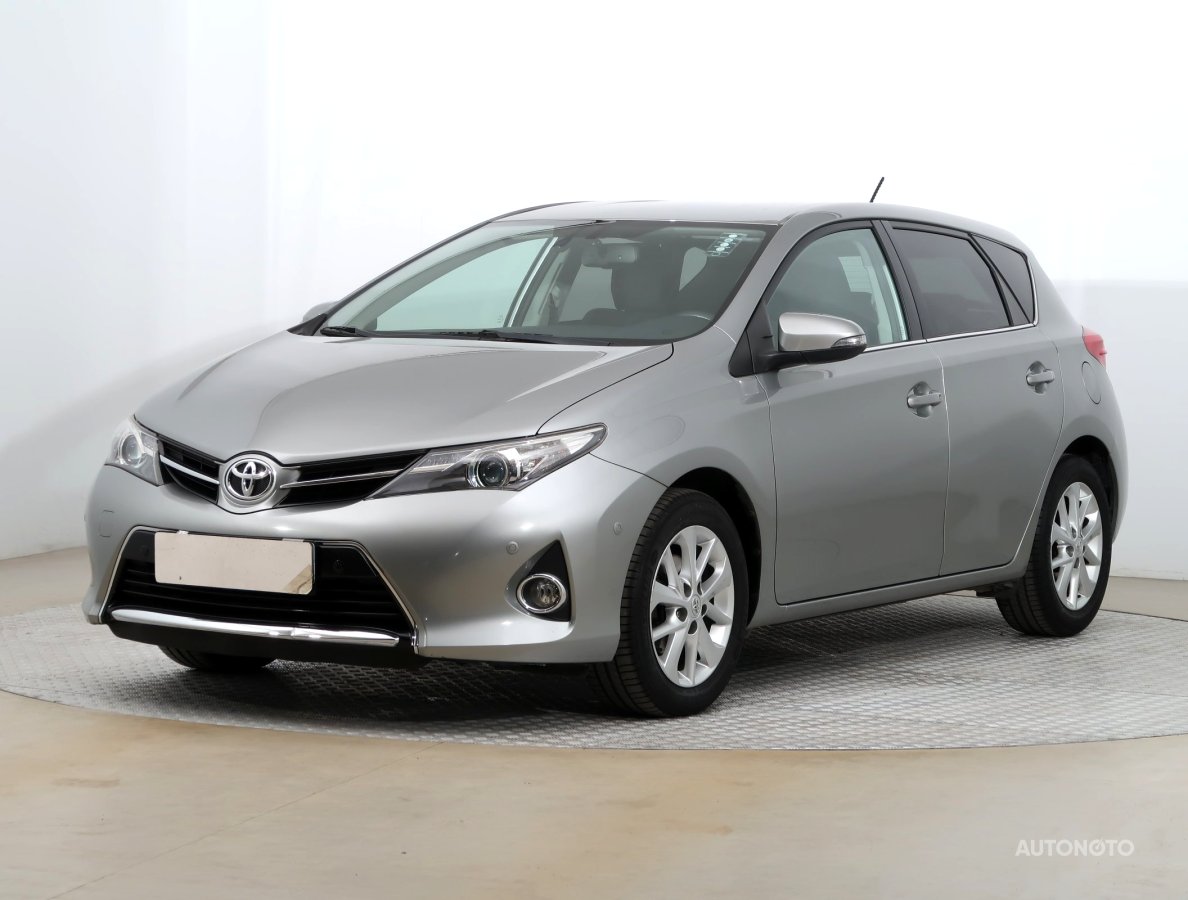 Toyota Auris, 2014 - pohled č. 3