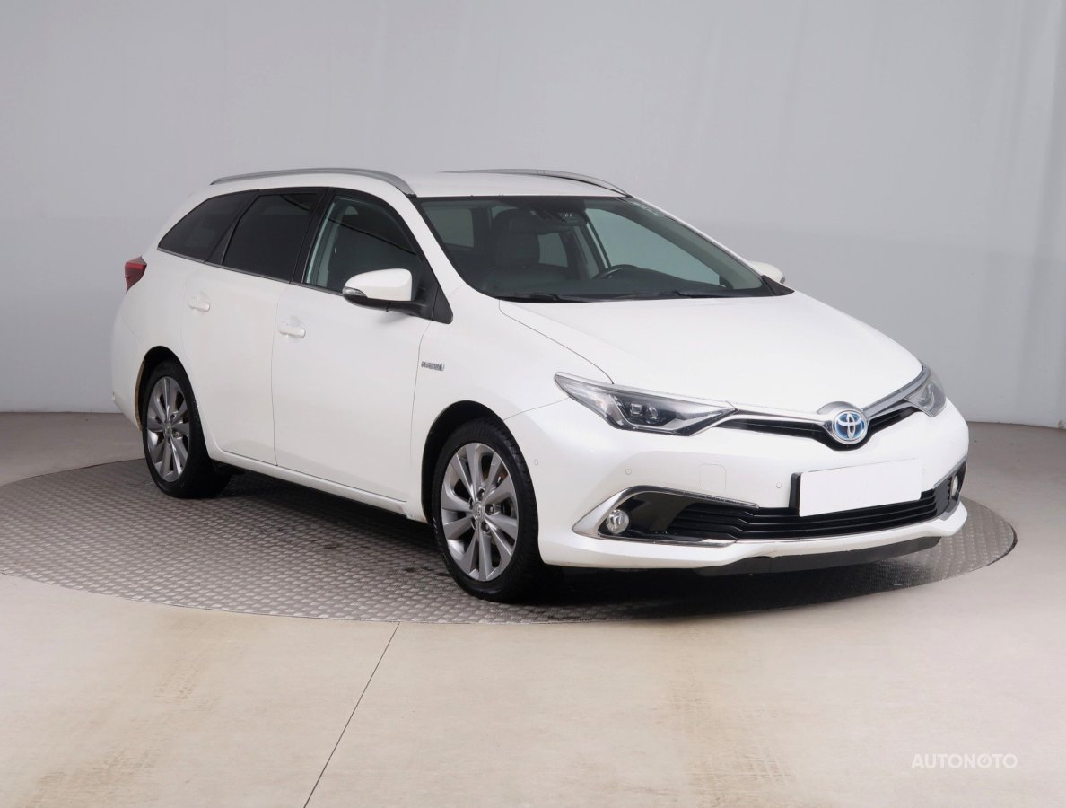 Toyota Auris, 2015 - celkový pohled