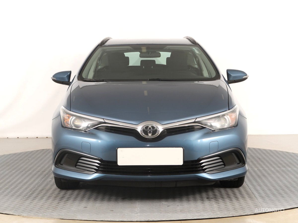 Toyota Auris, 2015 - pohled č. 2