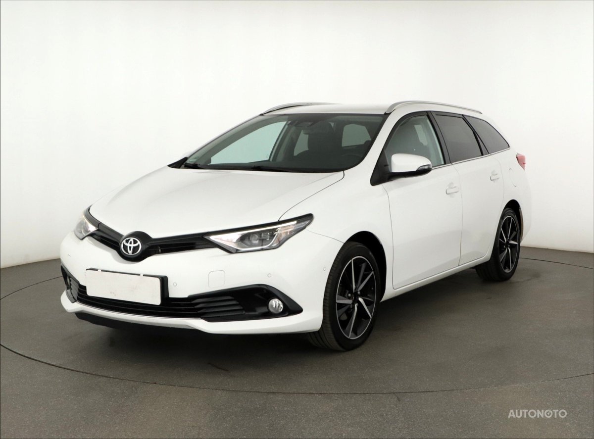 Toyota Auris, 2018 - pohled č. 3