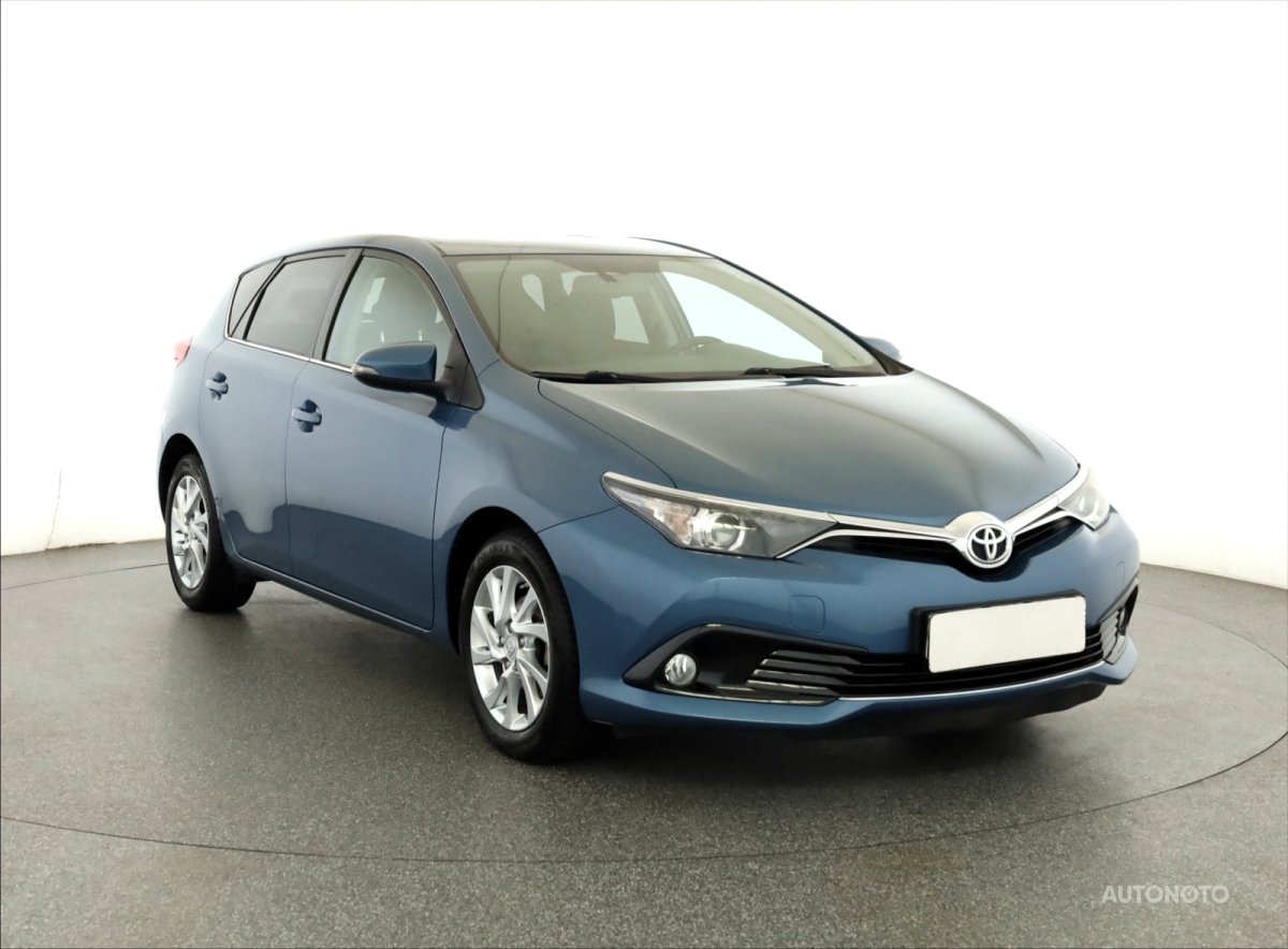 Toyota Auris, 2015 - celkový pohled