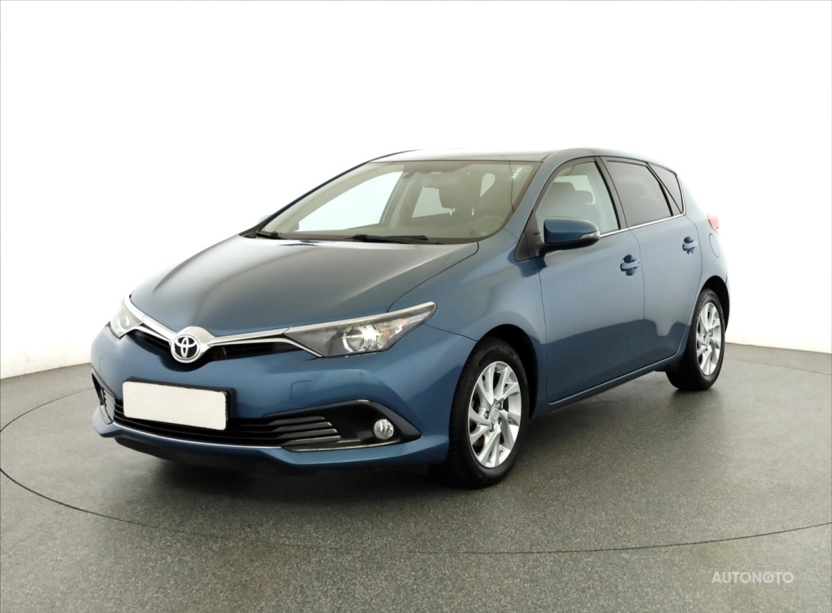 Toyota Auris, 2015 - pohled č. 3