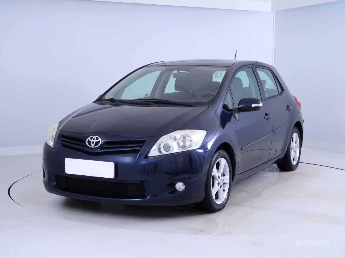 Toyota Auris, 2012 - pohled č. 3