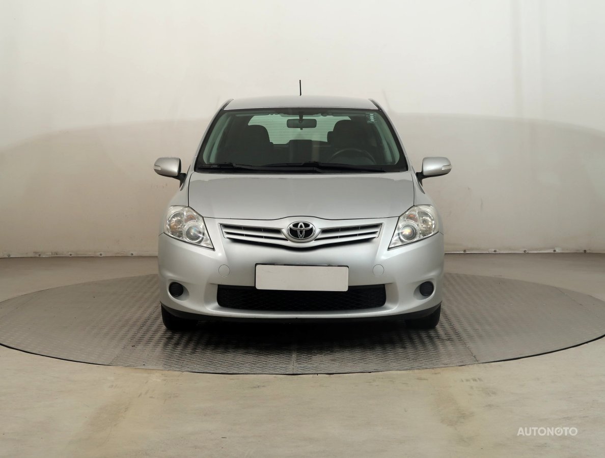 Toyota Auris, 2012 - pohled č. 2