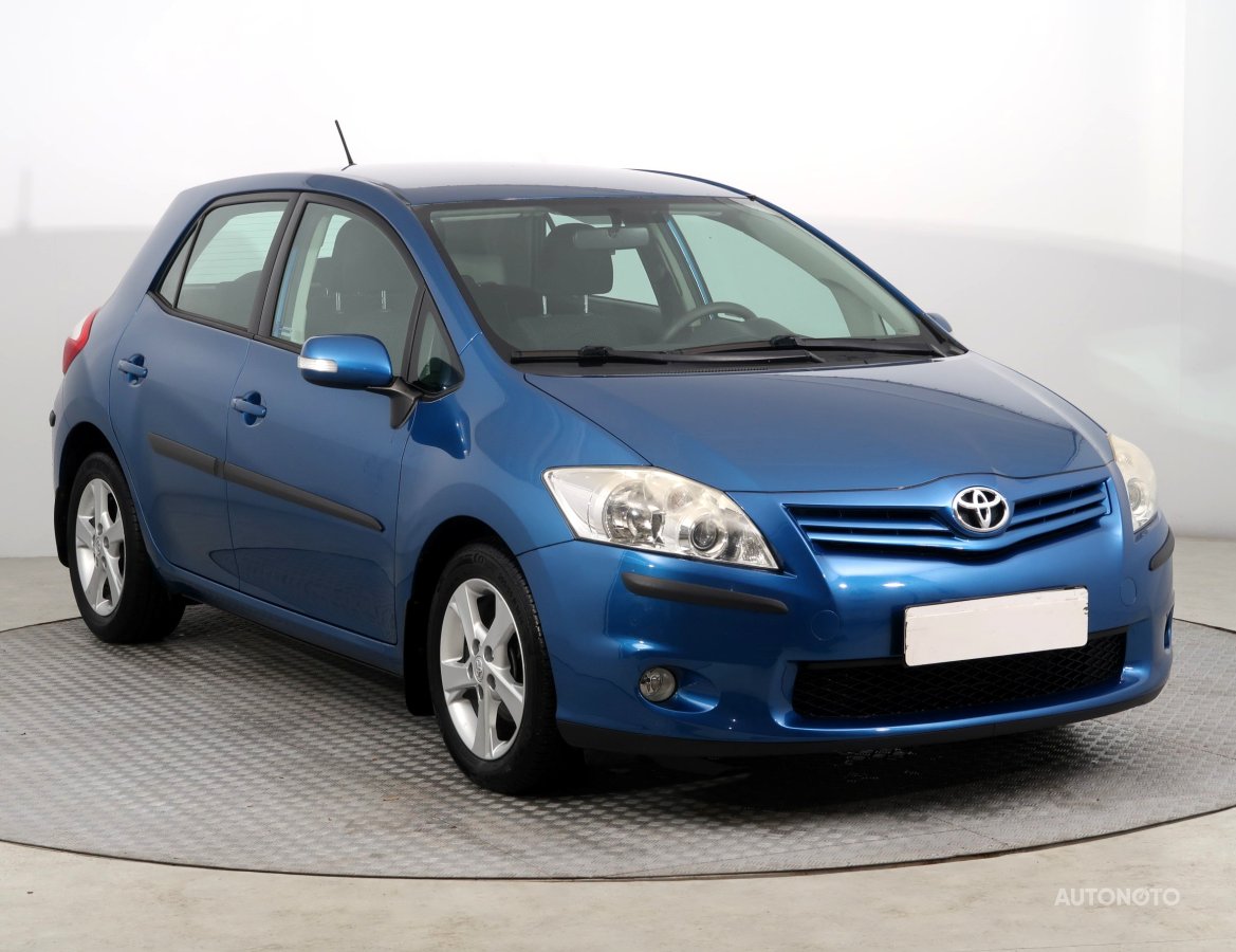Toyota Auris, 2011 - celkový pohled