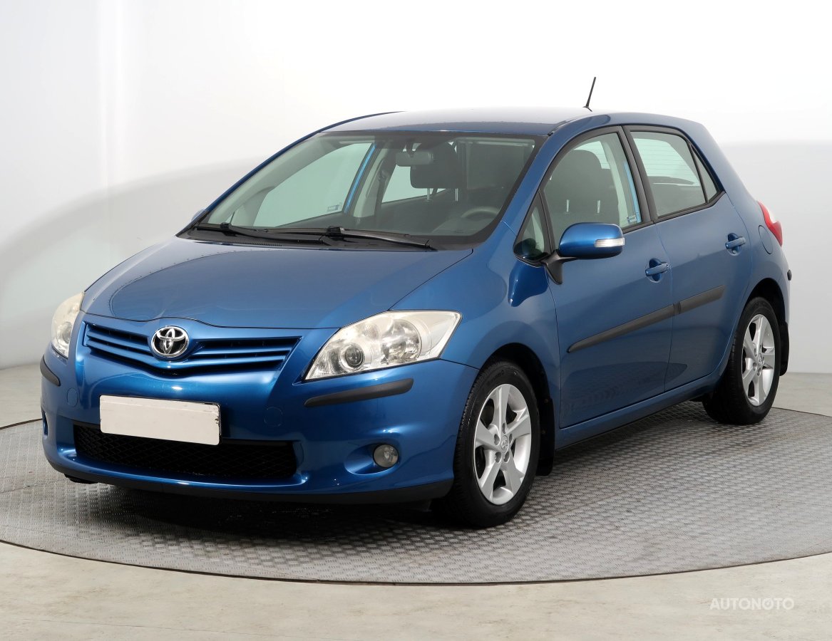 Toyota Auris, 2011 - pohled č. 3