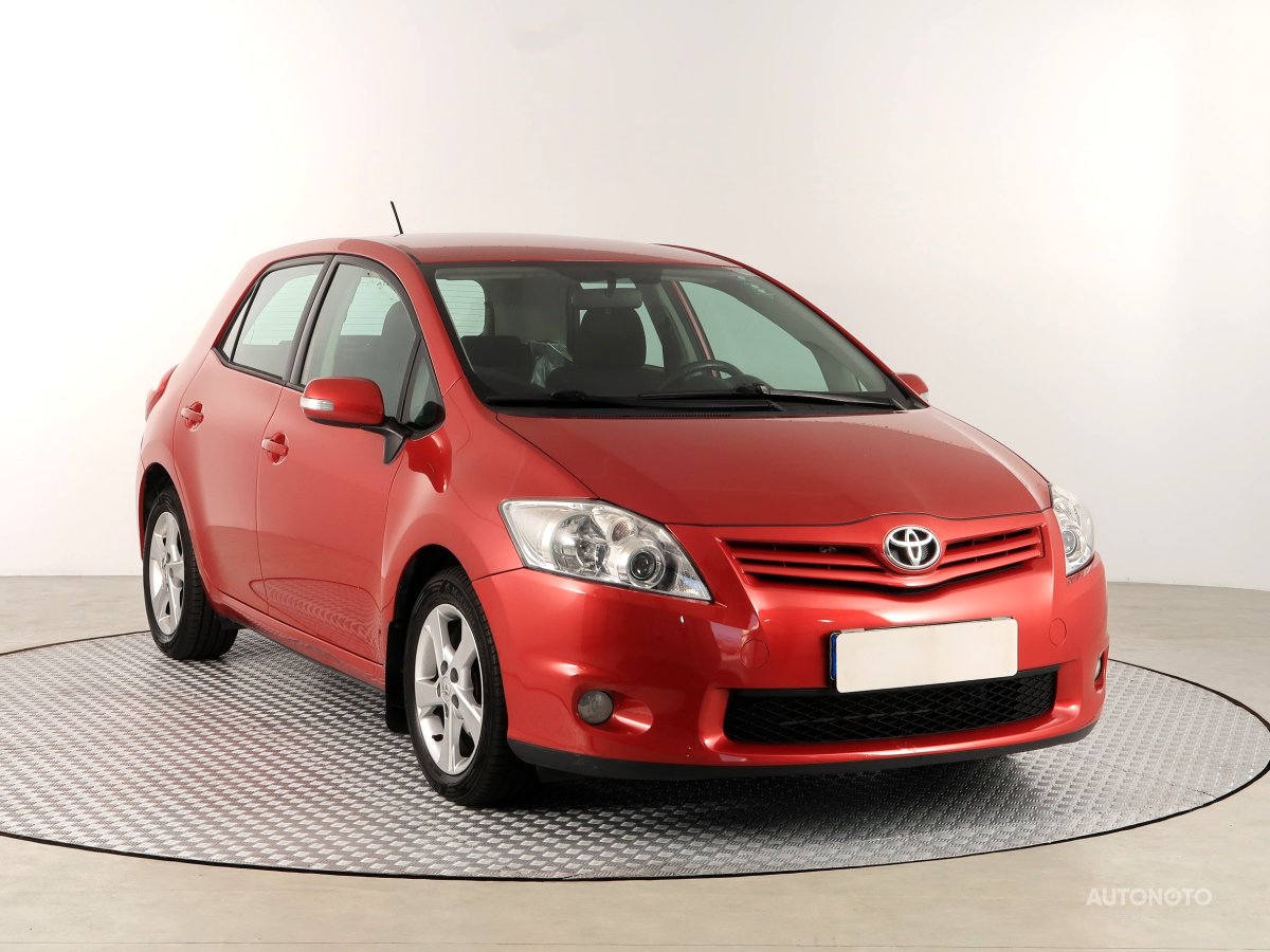 Toyota Auris, 2011 - celkový pohled