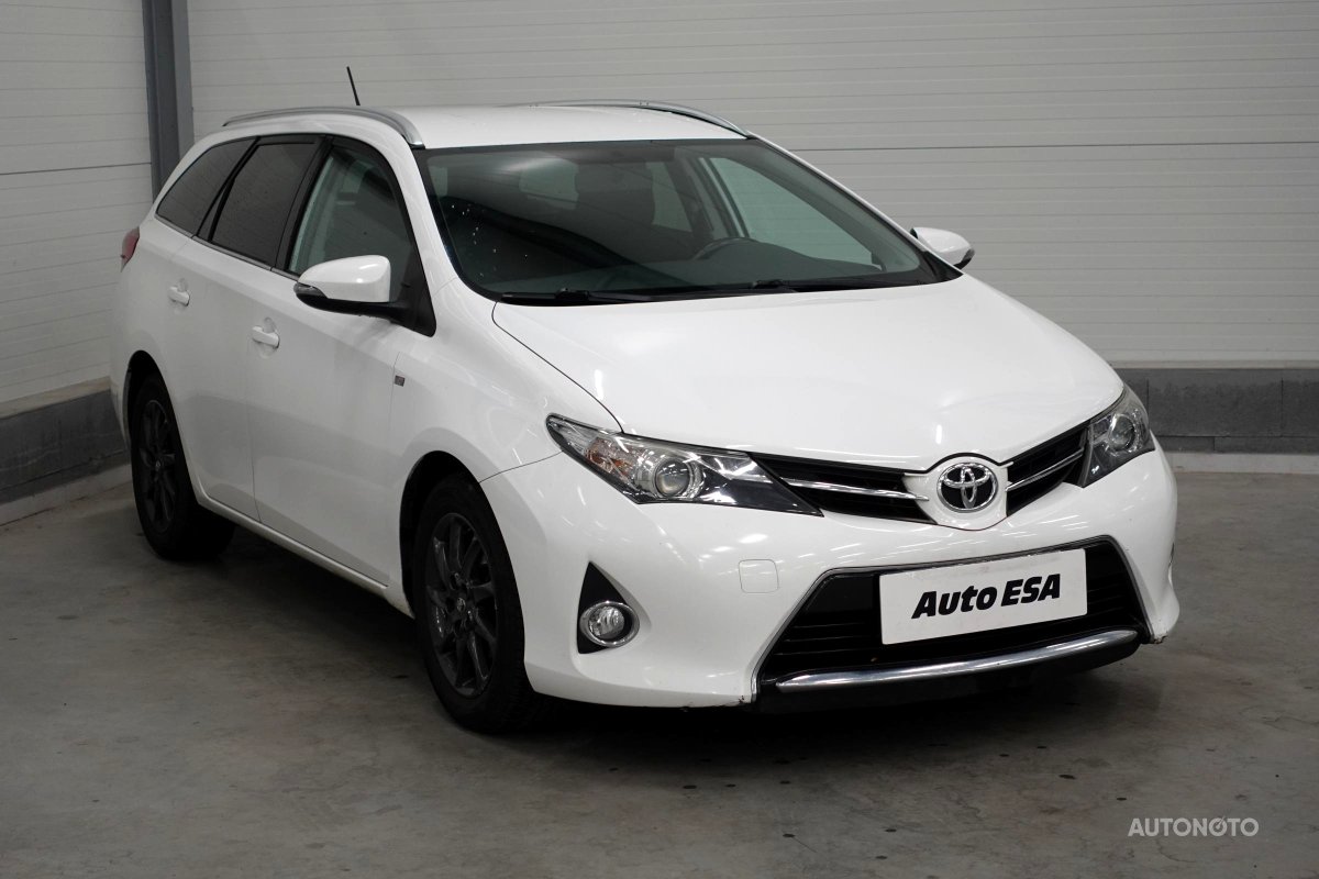 Toyota Auris, 2015 - celkový pohled