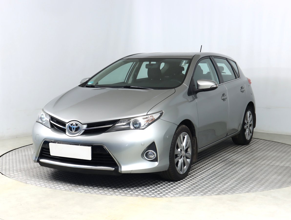 Toyota Auris, 2013 - pohled č. 3