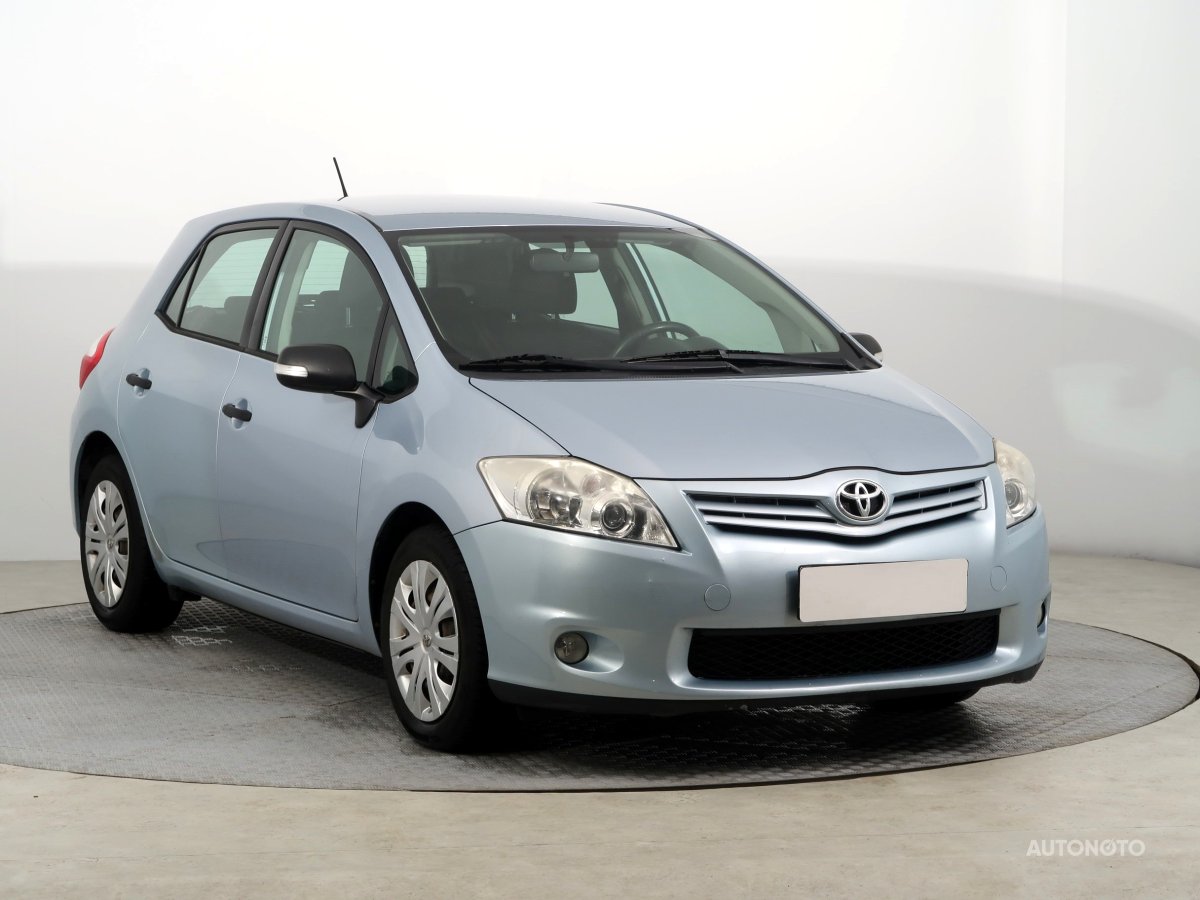 Toyota Auris, 2011 - celkový pohled