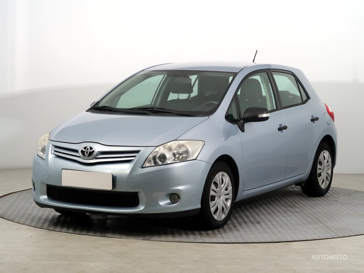 Toyota Auris, 2011 - pohled č. 3
