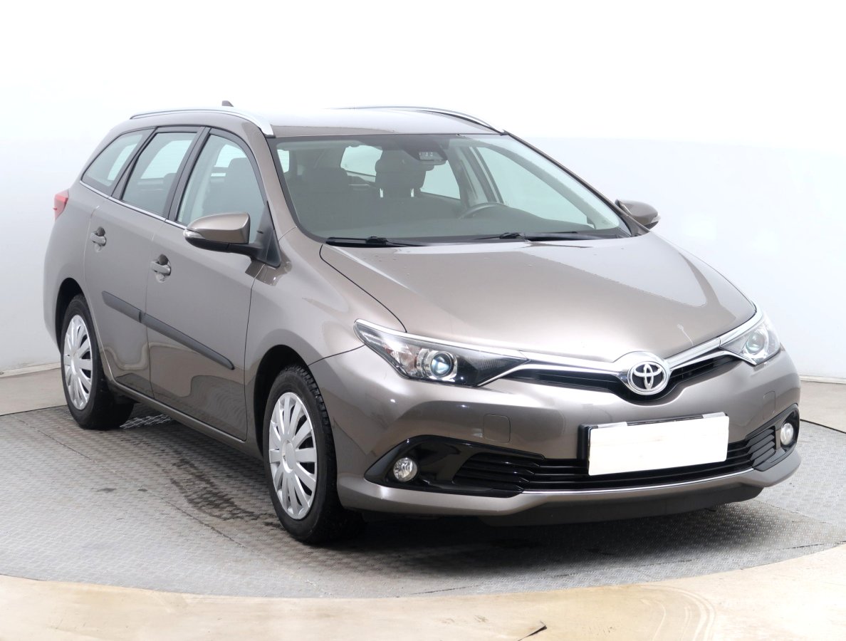 Toyota Auris, 2019 - celkový pohled