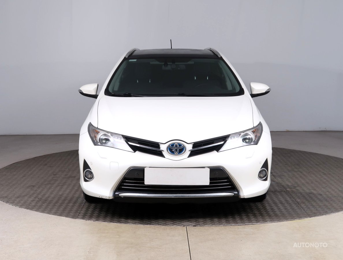 Toyota Auris, 2013 - pohled č. 2
