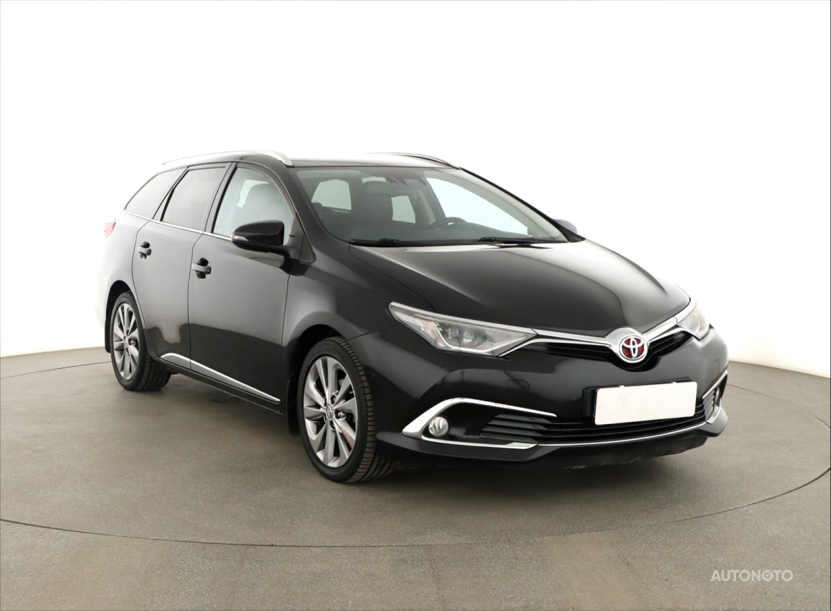 Toyota Auris, 2015 - celkový pohled