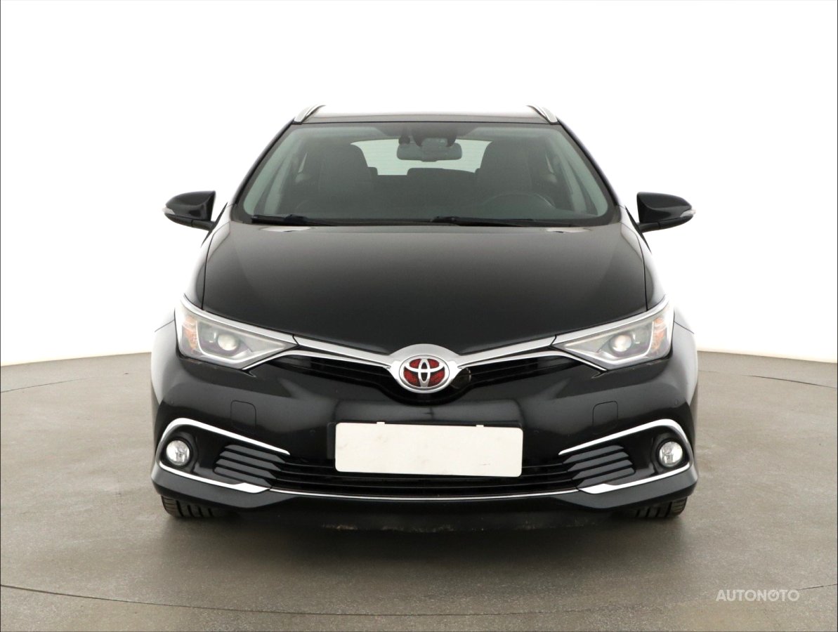Toyota Auris, 2015 - pohled č. 2