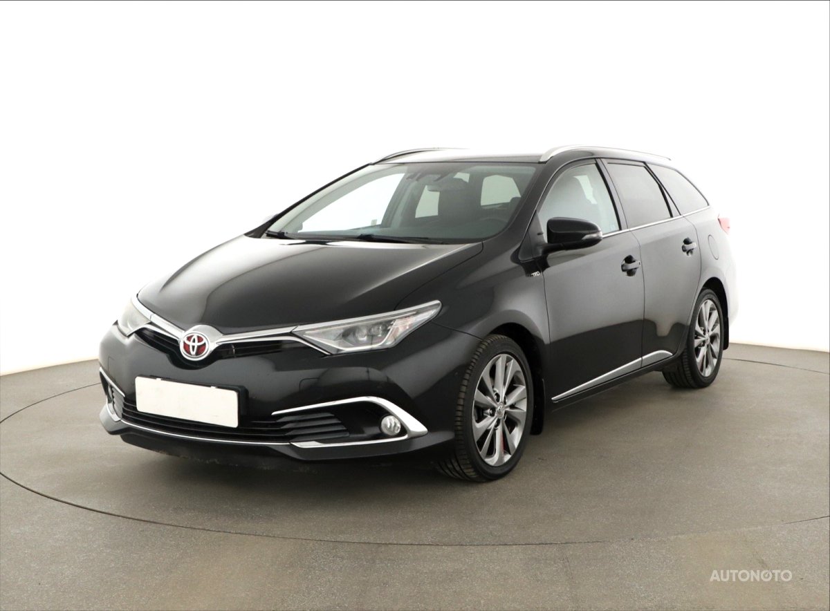 Toyota Auris, 2015 - pohled č. 3
