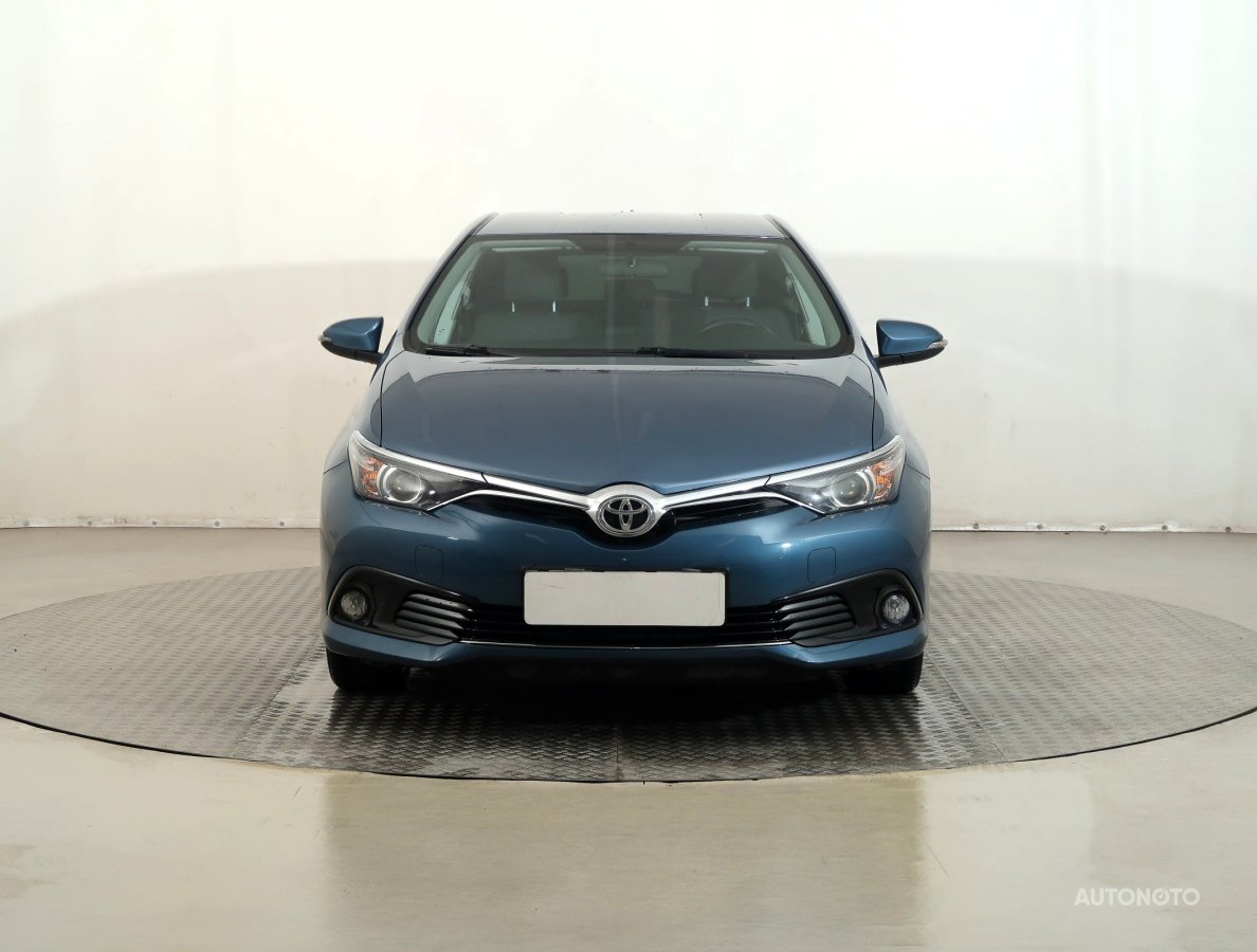 Toyota Auris, 2017 - pohled č. 2