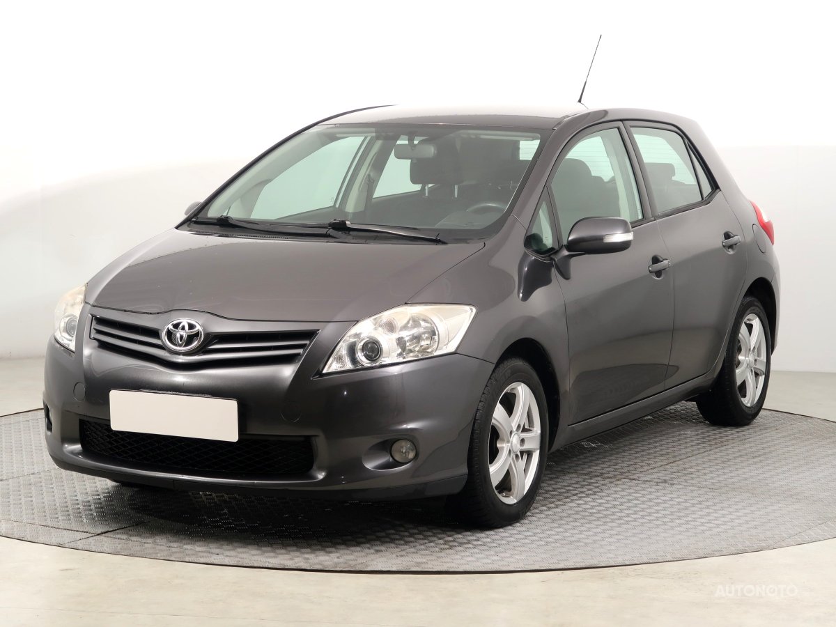 Toyota Auris, 2012 - pohled č. 3