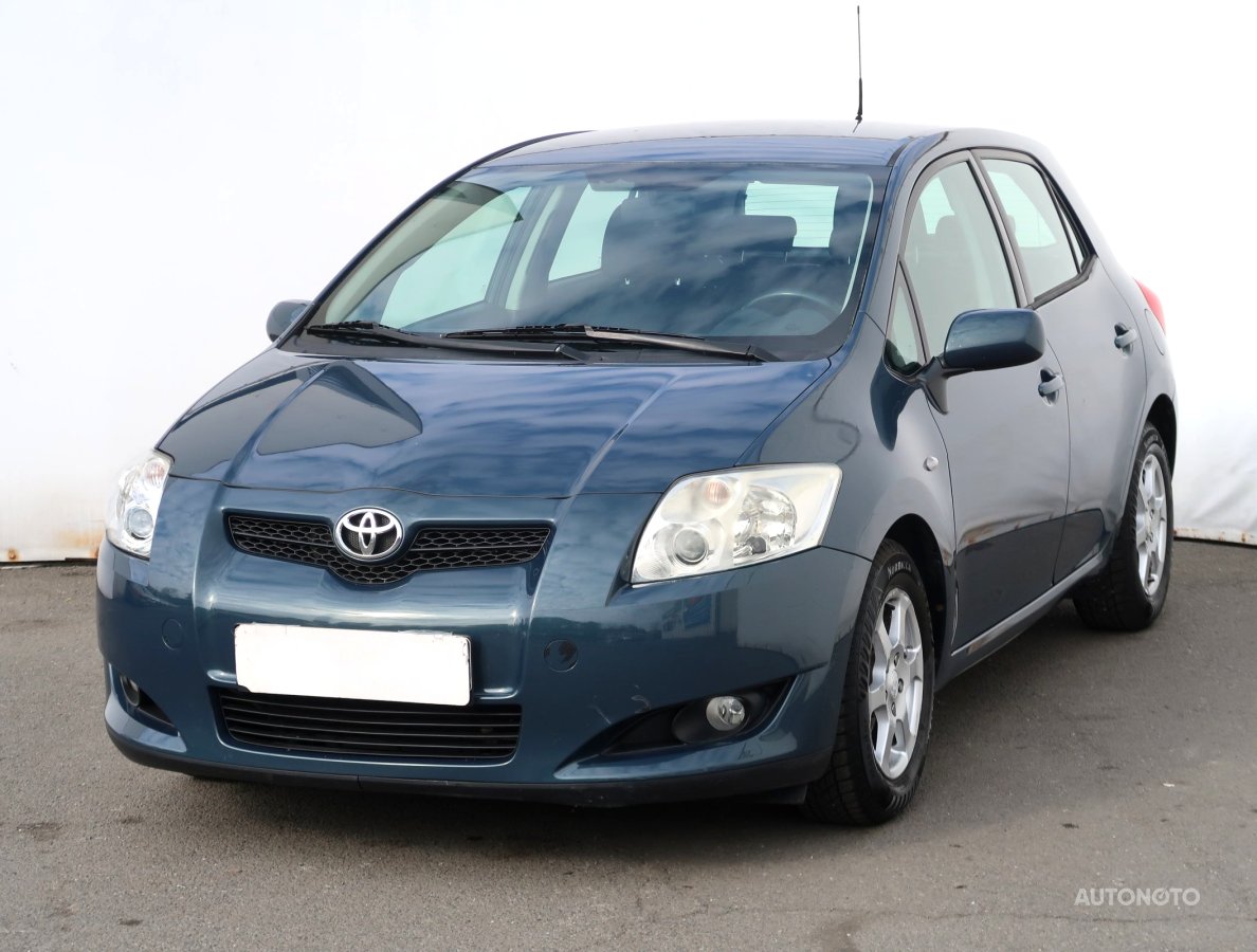 Toyota Auris, 2009 - pohled č. 3
