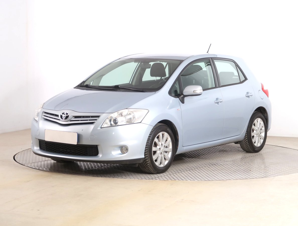 Toyota Auris, 2012 - pohled č. 3