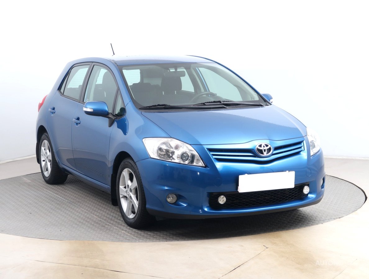 Toyota Auris, 2011 - celkový pohled