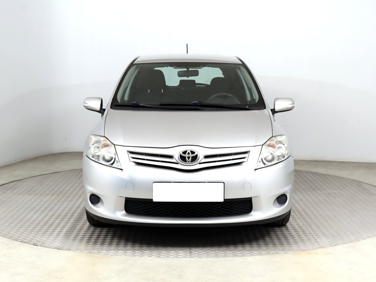 Toyota Auris, 2010 - pohled č. 2