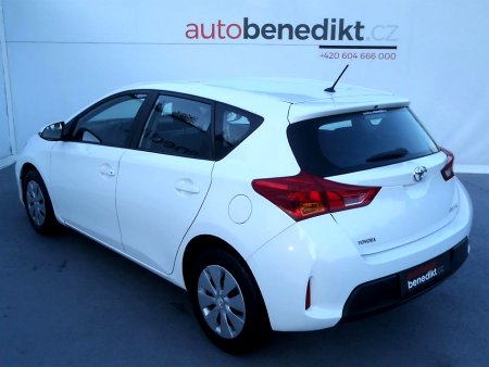 Toyota Auris, 2013 - pohled č. 4