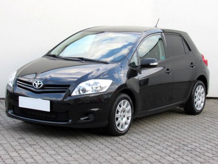 Toyota Auris, 2012 - pohled č. 3