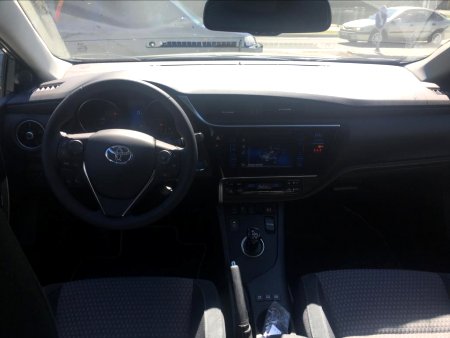 Toyota Auris, 2018 - pohled č. 3
