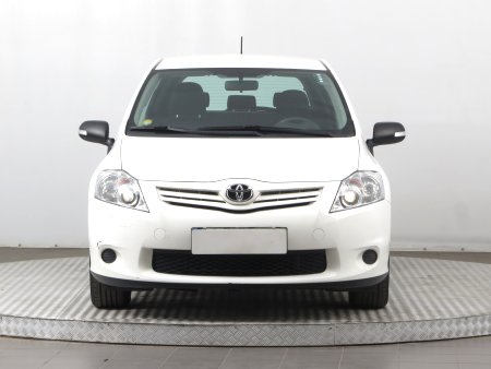 Toyota Auris, 2012 - pohled č. 2