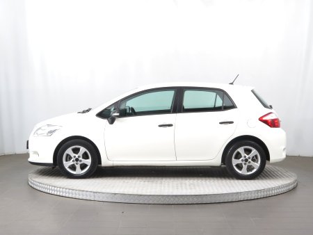 Toyota Auris, 2012 - pohled č. 4