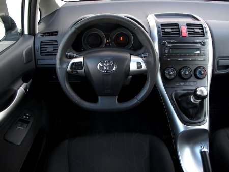 Toyota Auris, 2012 - pohled č. 9