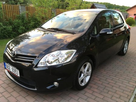 Toyota Auris, 2012 - pohled č. 3