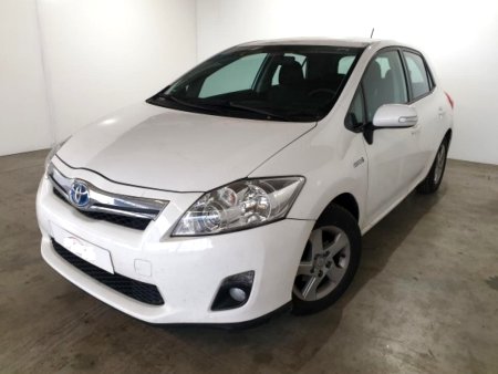 Toyota Auris 1,8 VVT-i Hybrid Full servis