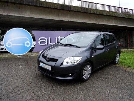 Toyota Auris 2.0D-4D 93kW AutoAC Serviska