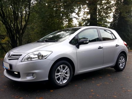 Toyota Auris 1.3 VVT-i 73kW, 1. majitel, CZ.