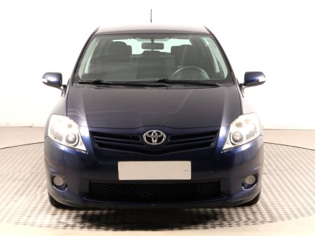 Toyota Auris, 2012 - pohled č. 2