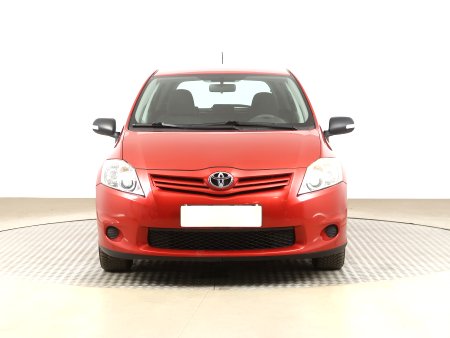 Toyota Auris, 2012 - pohled č. 2