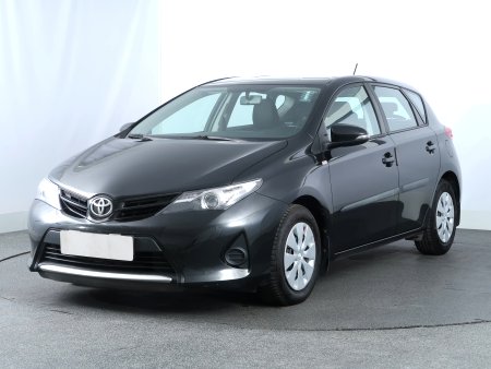 Toyota Auris, 2013 - pohled č. 3