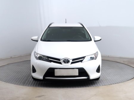Toyota Auris, 2014 - pohled č. 2
